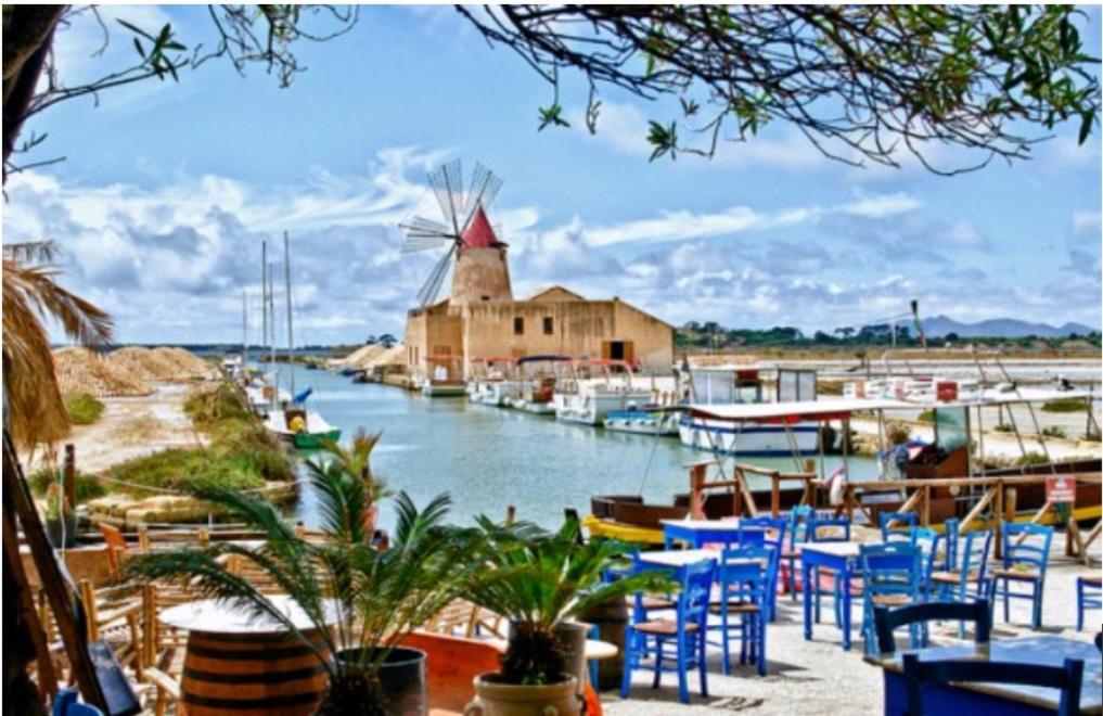 Be Mediterraneo, In Centro Sul Mare - In The Center Beach Front - 80 Mq Trapani Extérieur photo